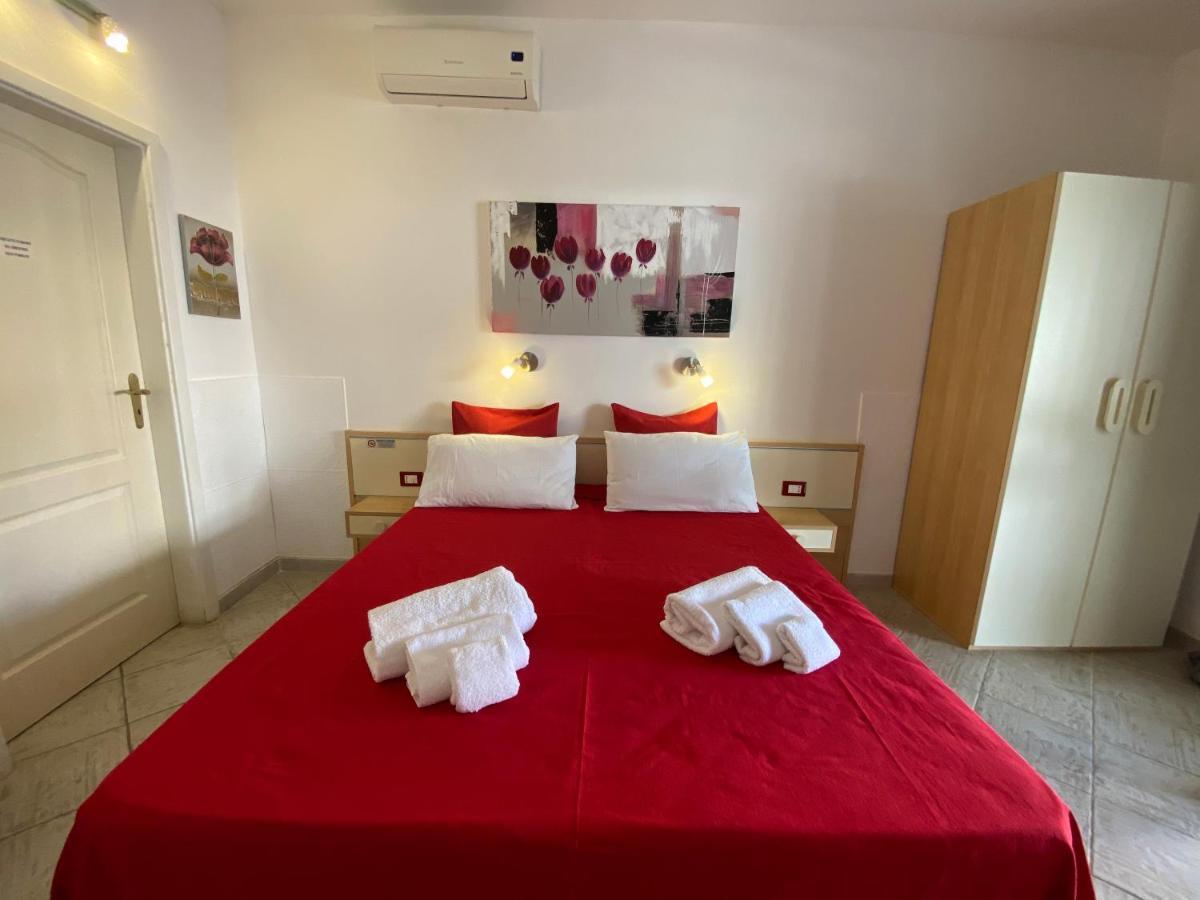 B&B Petite Maison Posada  Esterno foto