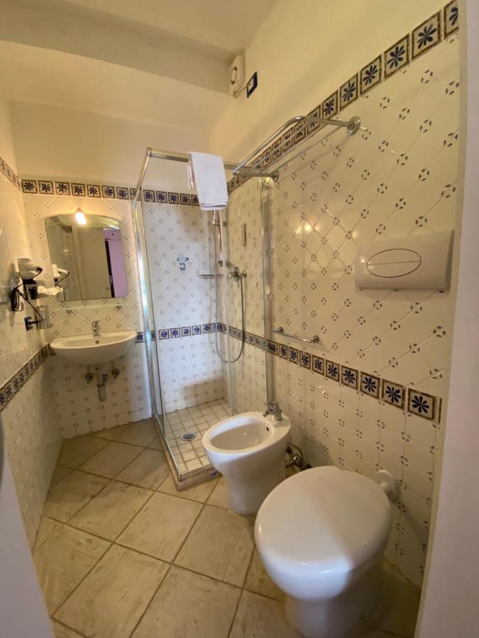 B&B Petite Maison Posada  Esterno foto
