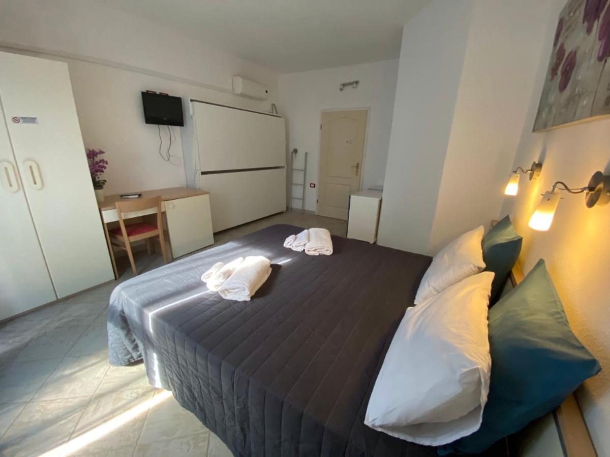 B&B Petite Maison Posada  Esterno foto