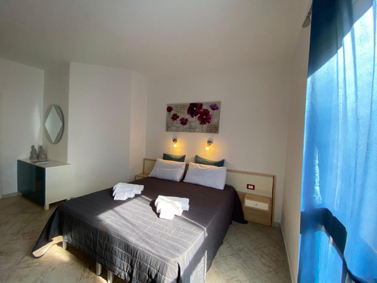 B&B Petite Maison Posada  Esterno foto