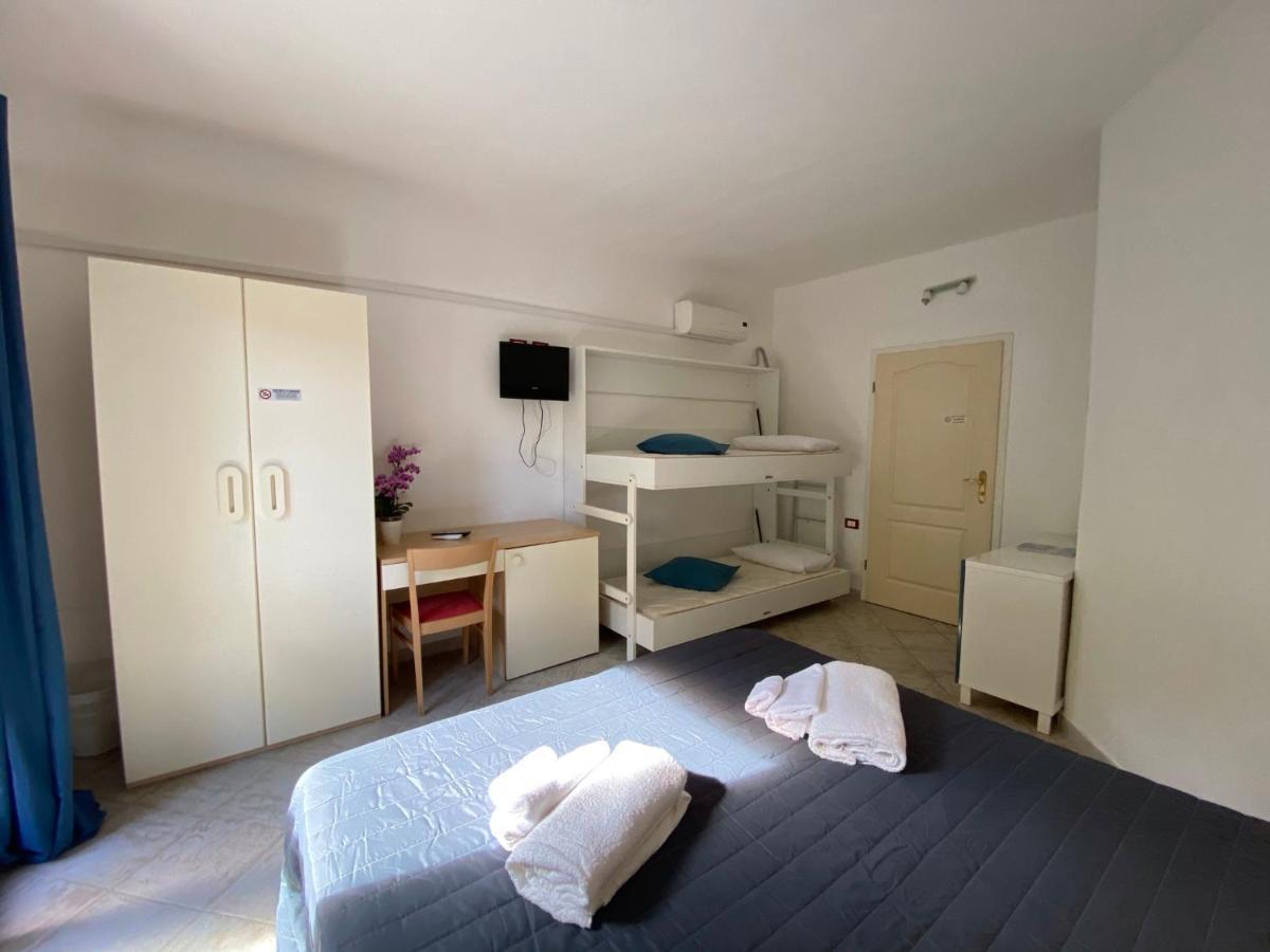 B&B Petite Maison Posada  Esterno foto